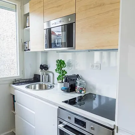 Superb Trocadero Eiffel Tower Apartment