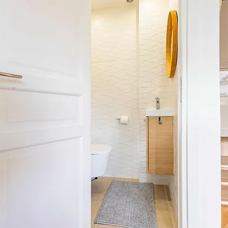 Superb Trocadero Eiffel Tower Apartment